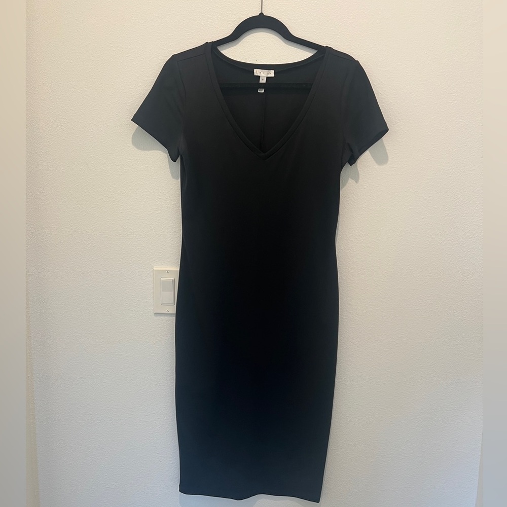 Nordstrom - Black V neck midi dress